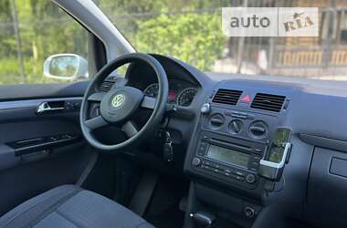 Минивэн Volkswagen Touran 2005 в 
