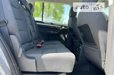 Минивэн Volkswagen Touran 2005 в 