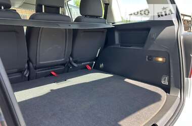 Минивэн Volkswagen Touran 2005 в 