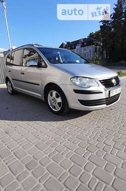 Минивэн Volkswagen Touran 2007 в Чорткове