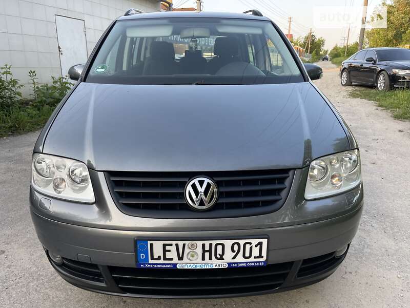 Минивэн Volkswagen Touran 2004 в Хмельницком