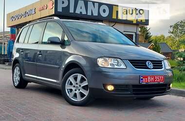 Минивэн Volkswagen Touran 2004 в Сарнах