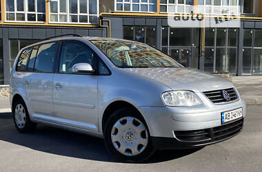 Минивэн Volkswagen Touran 2003 в 