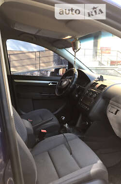 Минивэн Volkswagen Touran 2003 в 