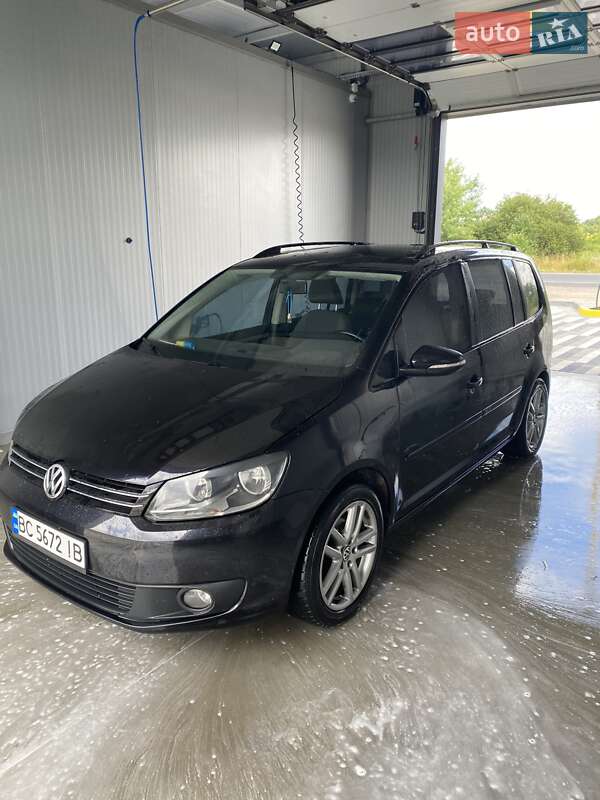 Volkswagen Touran 2012