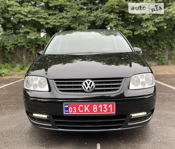Мінівен Volkswagen Touran 2004 в Луцьку