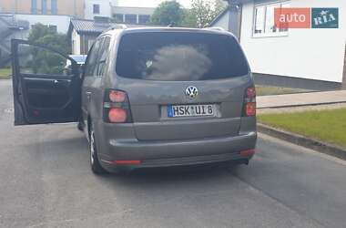 Микровэн Volkswagen Touran 2010 в 