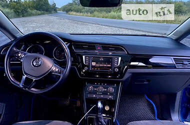 Микровэн Volkswagen Touran 2015 в Ивано-Франковске