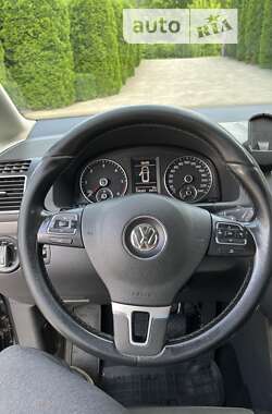 Мікровен Volkswagen Touran 2013 в Золочеві