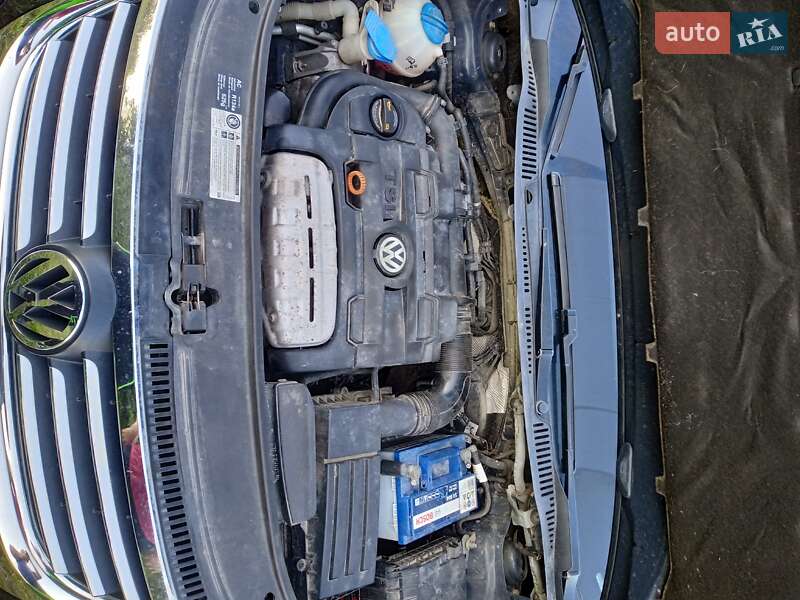 Минивэн Volkswagen Touran 2009 в Бережанах