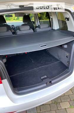 Мікровен Volkswagen Touran 2013 в 