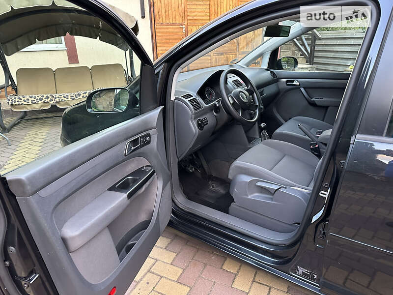 Мінівен Volkswagen Touran 2005 в Хмельницькому