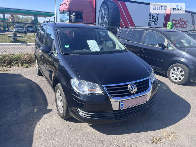 Минивэн Volkswagen Touran 2009 в Полтаве