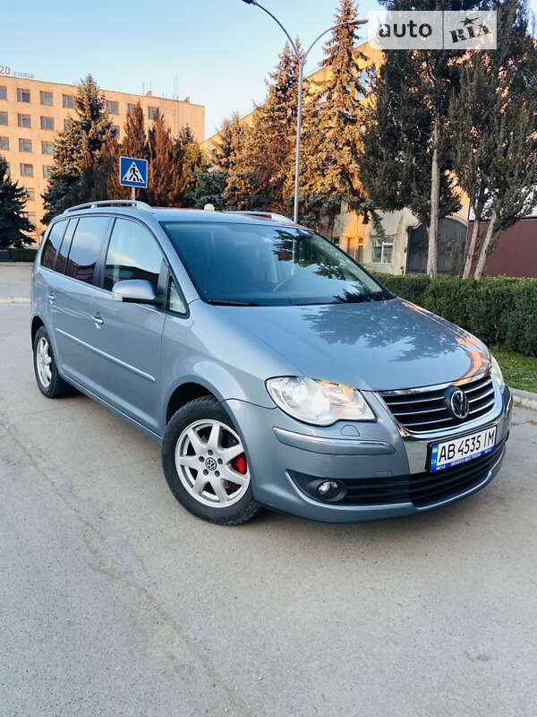 Мінівен Volkswagen Touran 2007 в Могилів-Подільському