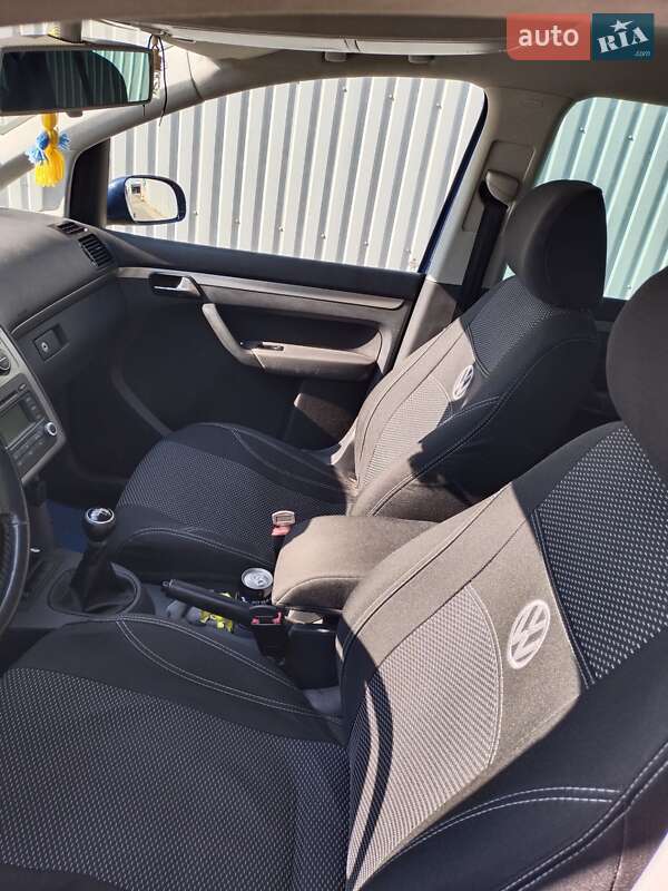 Мінівен Volkswagen Touran 2006 в Первомайську