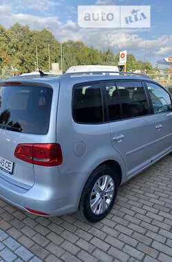 Микровэн Volkswagen Touran 2013 в Мукачево