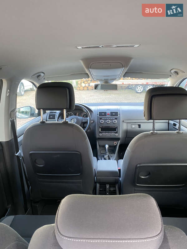 Микровэн Volkswagen Touran 2013 в Мукачево