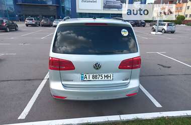 Микровэн Volkswagen Touran 2015 в Киеве