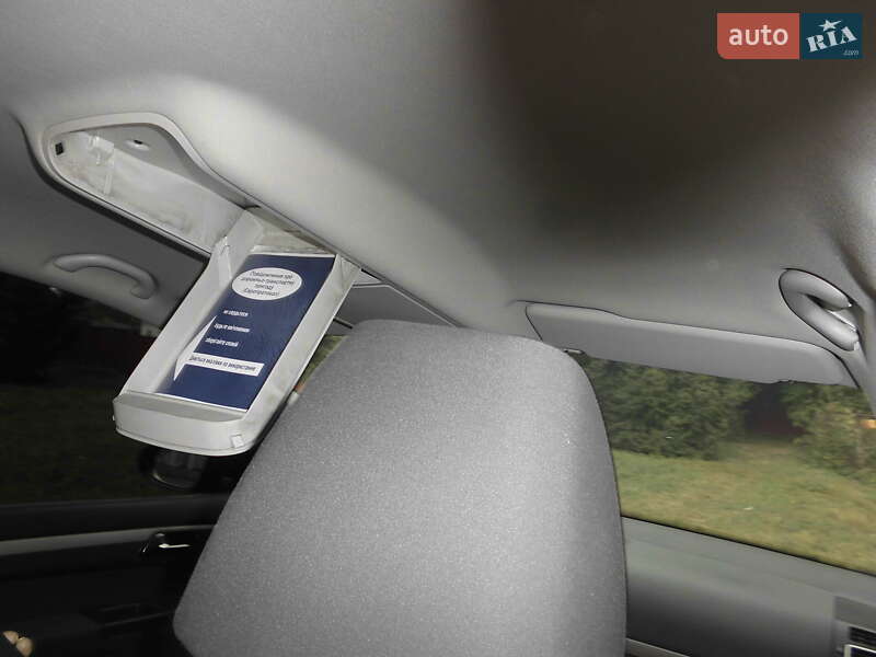 Микровэн Volkswagen Touran 2011 в Виннице фото 24 Микровэн Volkswagen Touran 2011 в Виннице