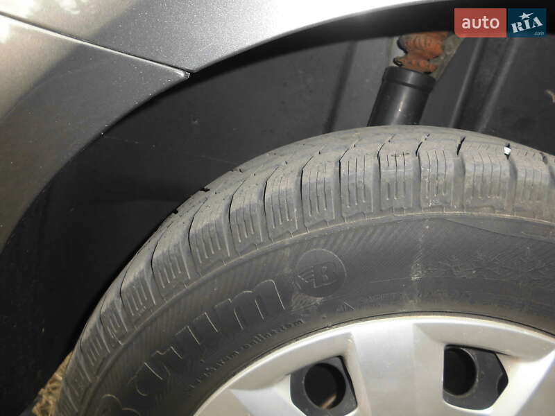 Микровэн Volkswagen Touran 2011 в Виннице фото 30 Микровэн Volkswagen Touran 2011 в Виннице