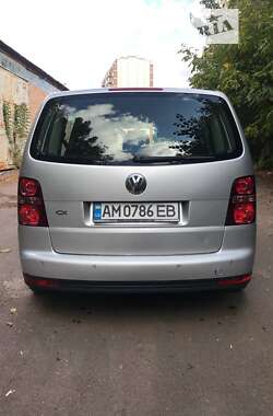 Мінівен Volkswagen Touran 2007 в Житомирі