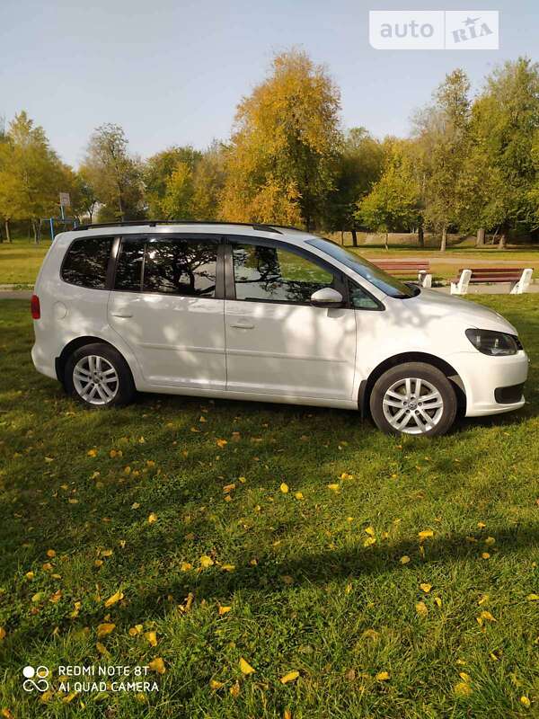 Мікровен Volkswagen Touran 2012 в Дніпрі