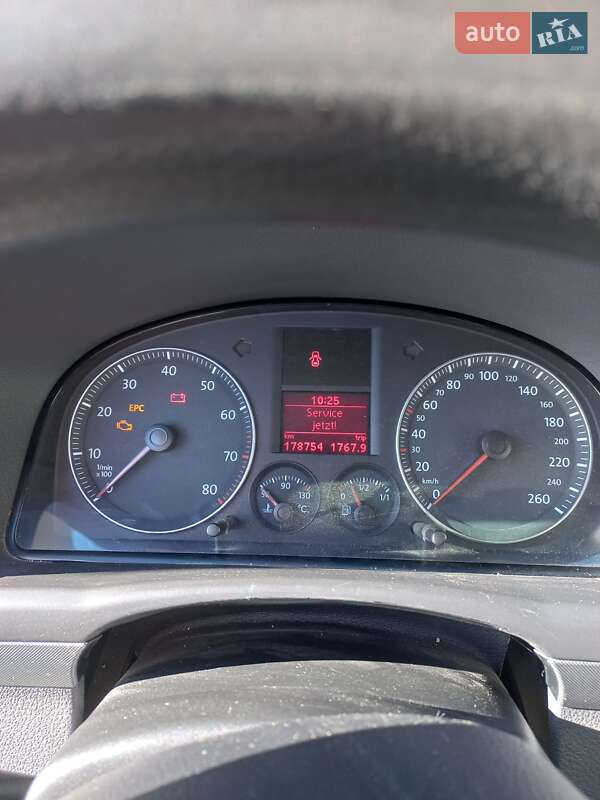 Мінівен Volkswagen Touran 2004 в Коломиї