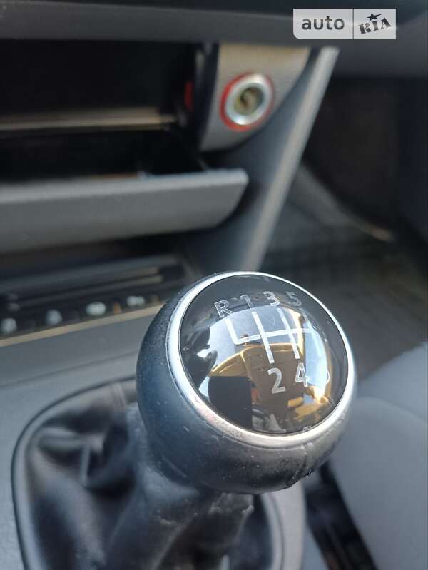 Микровэн Volkswagen Touran 2011 в Львове фото 55 Микровэн Volkswagen Touran 2011 в Львове