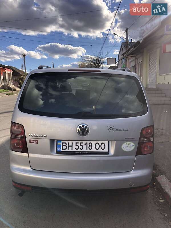 Минивэн Volkswagen Touran 2007 в Балте