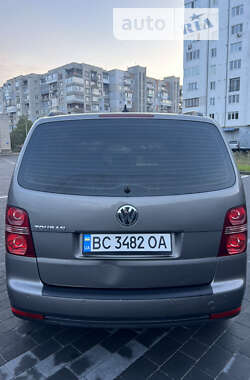 Минивэн Volkswagen Touran 2010 в Львове