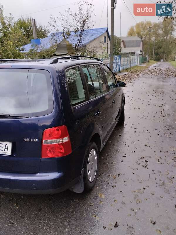Минивэн Volkswagen Touran 2003 в Мене