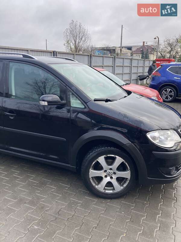 Минивэн Volkswagen Touran 2007 в Львове