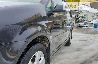 Мінівен Volkswagen Touran 2006 в 