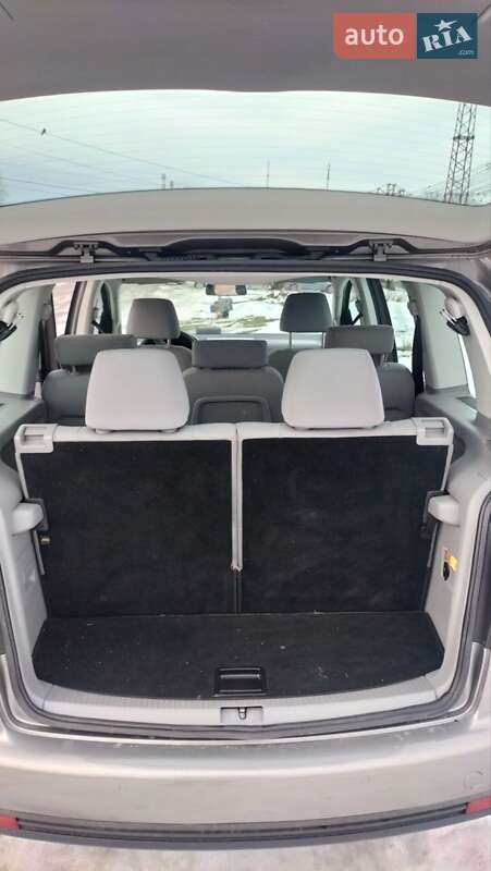 Минивэн Volkswagen Touran 2007 в Луцке фото 7 Минивэн Volkswagen Touran 2007 в Луцке