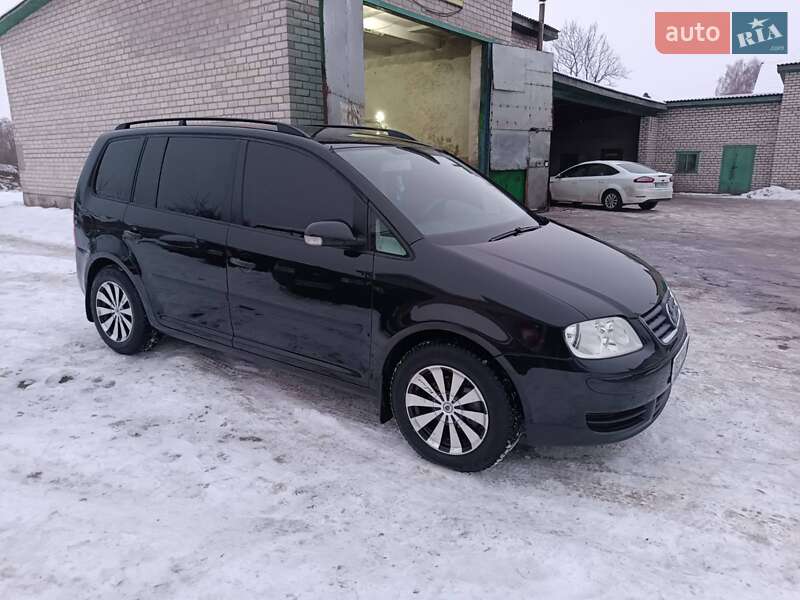 Минивэн Volkswagen Touran 2003 в Хмельницком