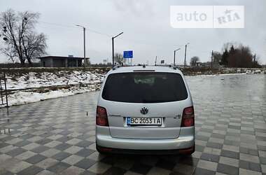 Минивэн Volkswagen Touran 2010 в Самборе