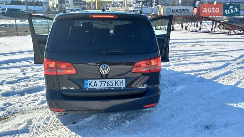 Микровэн Volkswagen Touran 2011 в Киеве