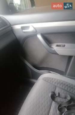Минивэн Volkswagen Touran 2007 в 