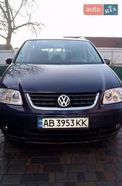 Минивэн Volkswagen Touran 2005 в Калиновке