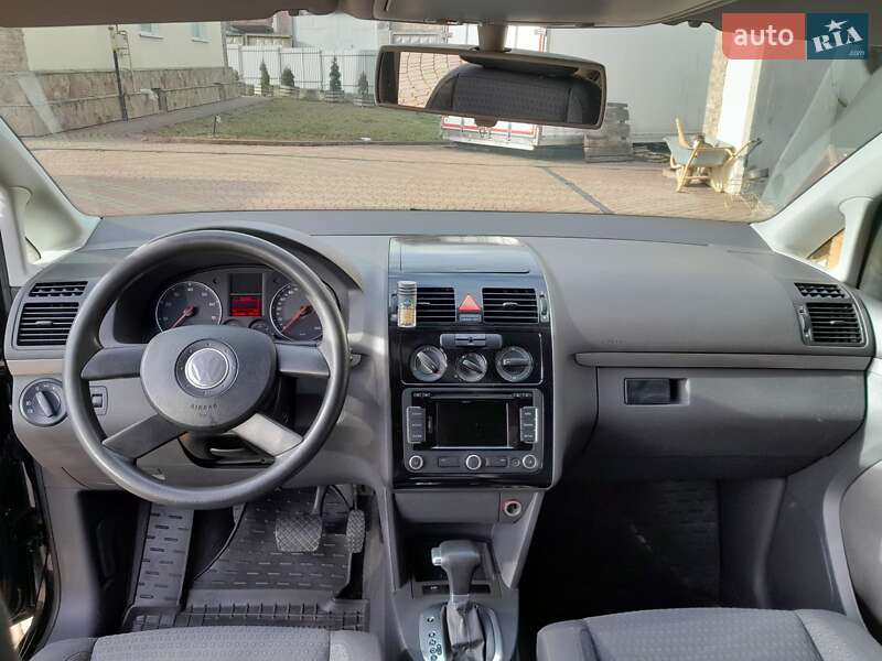 Мінівен Volkswagen Touran 2005 в Хмельницькому