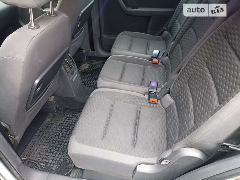 Минивэн Volkswagen Touran 2007 в Киеве