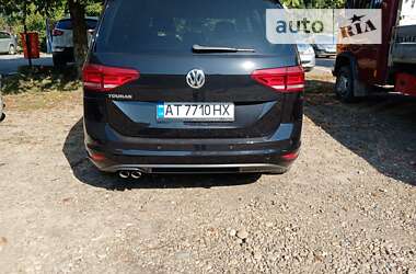Мікровен Volkswagen Touran 2018 в Долині