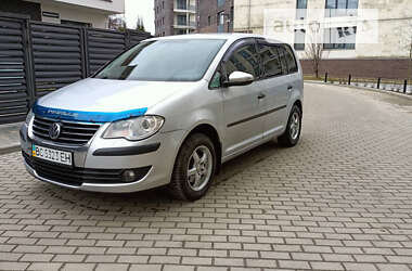 Мінівен Volkswagen Touran 2009 в Львові