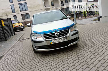 Мінівен Volkswagen Touran 2009 в Львові