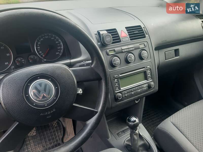 Минивэн Volkswagen Touran 2005 в Ужгороде
