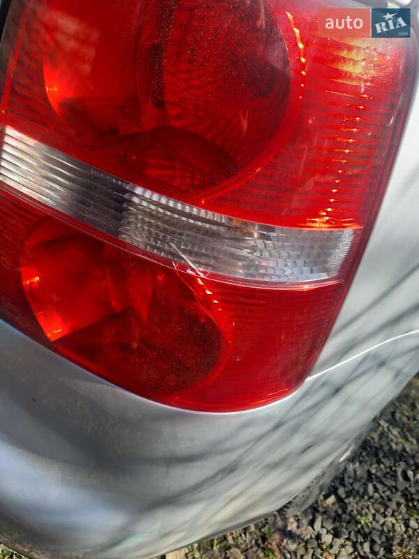 Минивэн Volkswagen Touran 2005 в Ужгороде