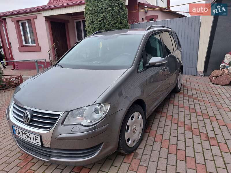 Volkswagen Touran 2010