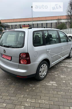 Минивэн Volkswagen Touran 2009 в Запорожье