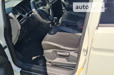 Микровэн Volkswagen Touran 2017 в Бершади