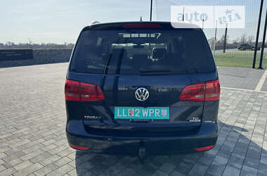 Мінівен Volkswagen Touran 2013 в Мукачевому